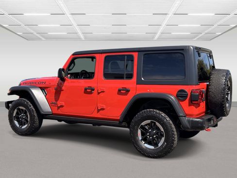 Used 2018 Jeep Wrangler Unlimited Rubicon w/ Dual Top Group AWD/4WD image 3