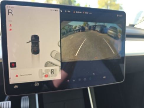 Used 2021 Tesla Model Y Performance image 19