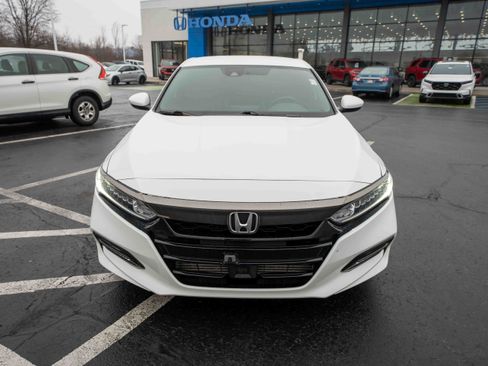 Used 2019 Honda Accord Sport image 2