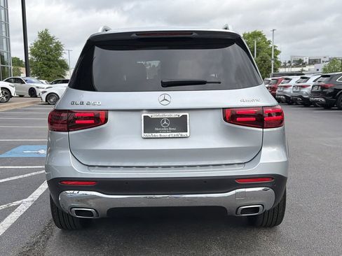 Certified 2026 Mercedes-Benz GLB 250 4MATIC image 4