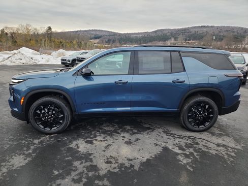 New 2026 Chevrolet Traverse LT w/ Midnight/Sport Edition image 5