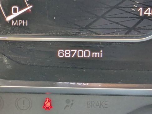 Used 2023 GMC Yukon SLT image 26