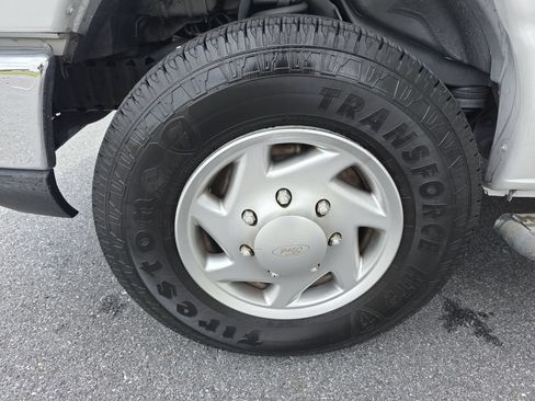 Used 2009 Ford E-250 and Econoline 250 RWD image 24