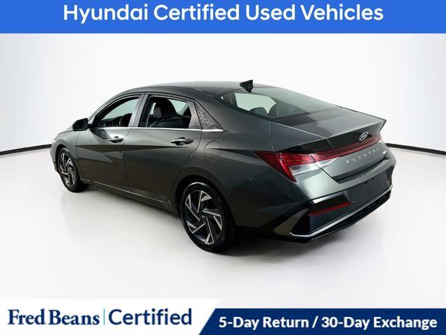 Certified 2024 Hyundai Elantra Limited FWD image 9