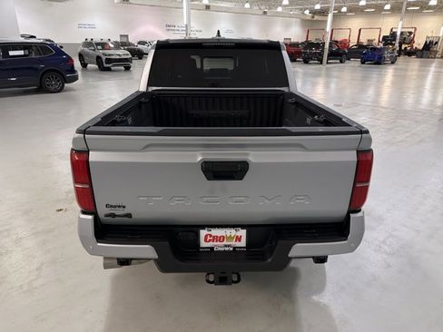 Used 2024 Toyota Tacoma SR5 AWD/4WD image 8