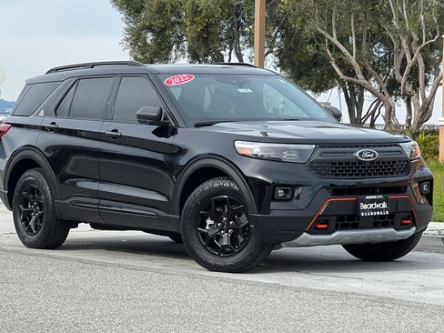Used 2022 Ford Explorer Timberline image 2
