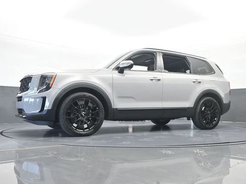 Used 2022 Kia Telluride SX w/ SX Prestige Package image 65