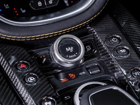 Used 2023 Aston Martin DBX 707 image 32