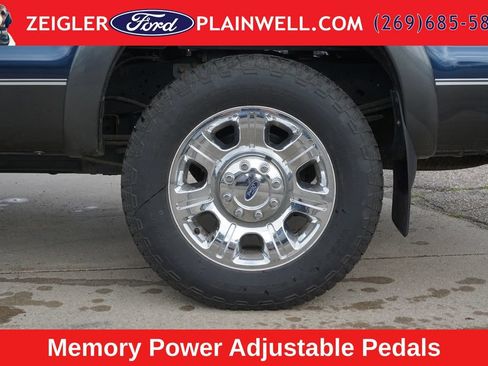 Used 2016 Ford F250 Lariat w/ Chrome Package AWD/4WD image 9
