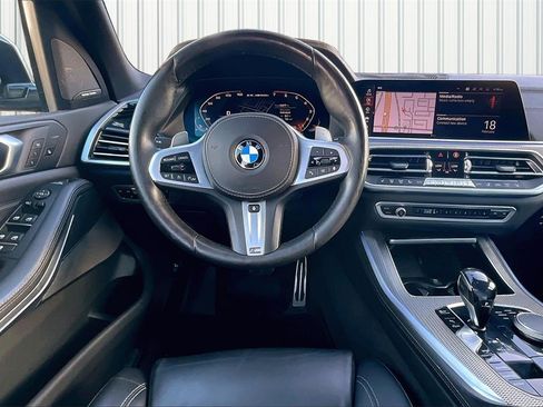 Used 2020 BMW X5 M50i w/ Premium Package image 2
