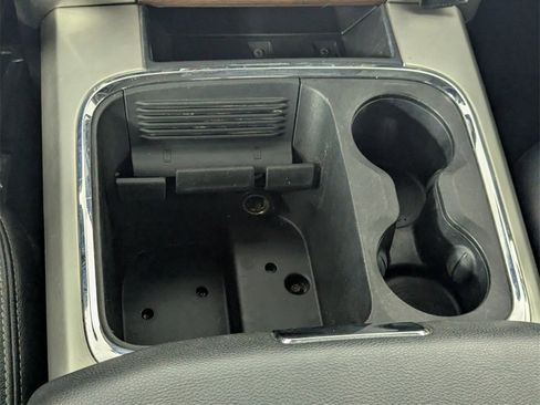 Used 2017 RAM 1500 Laramie w/ Convenience Group image 19