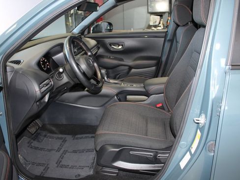 Used 2025 Honda HR-V Sport image 7