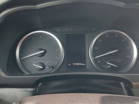 Used 2019 Toyota Highlander XLE AWD/4WD image 9