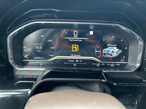 Used 2022 GMC Sierra 1500 SLT w/ SLT Convenience Package image 29