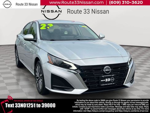 Used 2023 Nissan Altima 2.5 SV w/ SV Premium Package AWD/4WD image 1