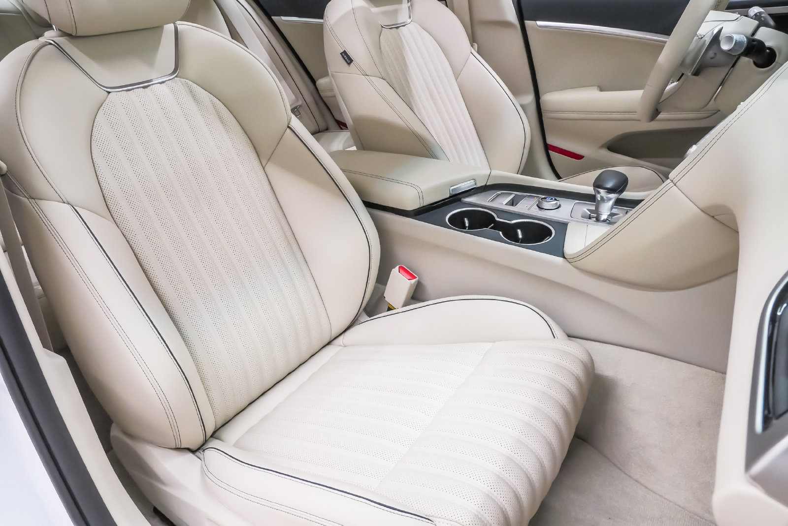 Certified 2026 Genesis G70 2.5T Prestige RWD image 15