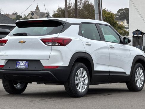 Used 2026 Chevrolet TrailBlazer LS w/ LS Confidence Package image 4