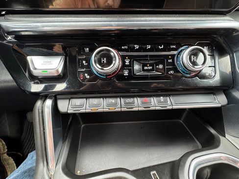 Used 2024 GMC Sierra 3500 Denali Ultimate image 23