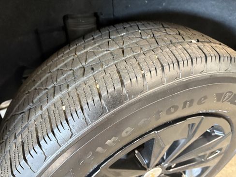 Used 2025 Chevrolet Equinox LT w/ Convenience Package II FWD image 32