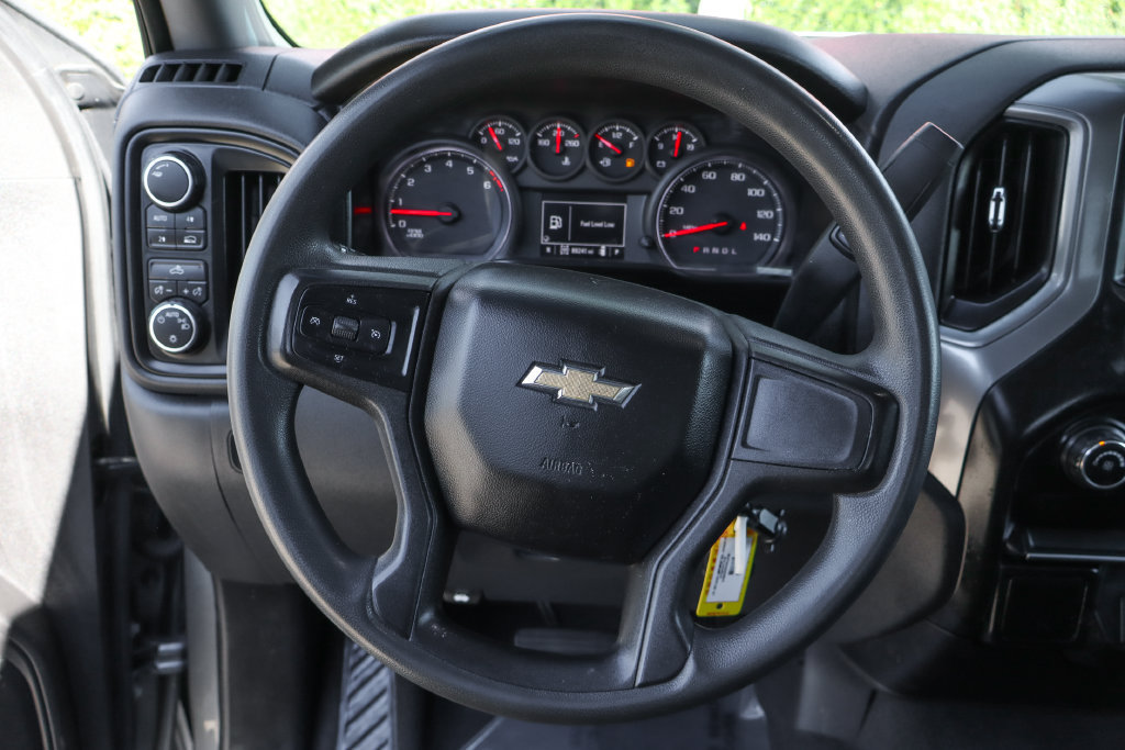 Used 2019 Chevrolet Silverado 1500 Custom w/ Custom Convenience Package AWD/4WD image 23