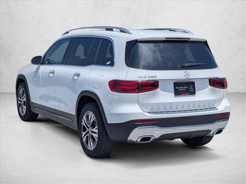 New 2026 Mercedes-Benz GLB 250 image 9