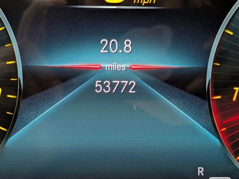 Used 2021 Mercedes-Benz GLS 580 4MATIC image 15