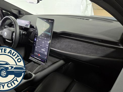 Used 2023 Fisker Ocean One image 40