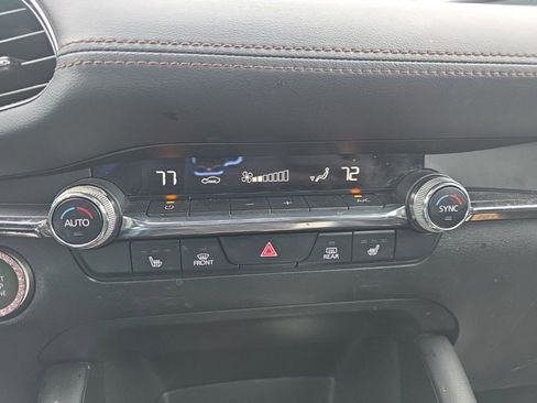 Used 2022 MAZDA MAZDA3 s image 16