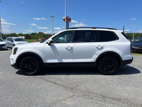 Used 2024 Kia Telluride SX Prestige X-Pro AWD/4WD image 2