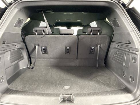 Used 2026 Chevrolet Traverse LT image 38
