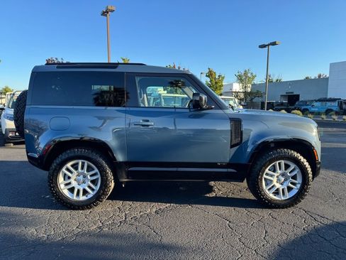 Used 2021 Land Rover Defender 90 X-Dynamic S image 11