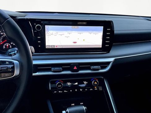 Used 2022 Kia K5 GT-Line image 10