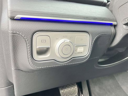 New 2026 Mercedes-Benz GLE 350 4MATIC image 13