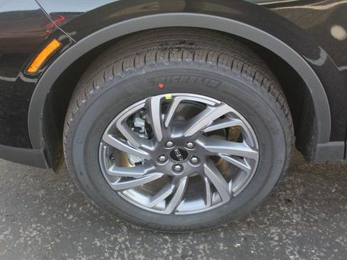 New 2026 Lincoln Corsair Premiere image 10