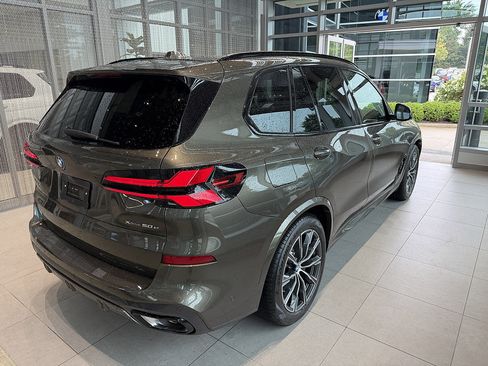 New 2026 BMW X5 xDrive50e w/ M Sport Package AWD/4WD image 6