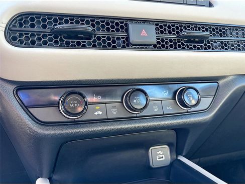 Certified 2023 Honda HR-V LX image 17