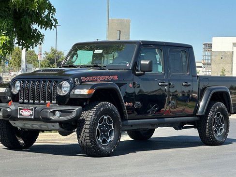 Used 2023 Jeep Gladiator Mojave w/ Cold Weather Group AWD/4WD image 8