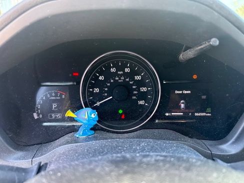 Used 2019 Honda HR-V EX image 7