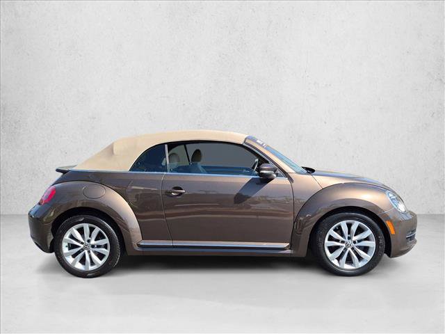 Used 2014 Volkswagen Beetle TDI FWD image 4