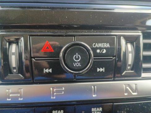 New 2026 Nissan Pathfinder SV image 17