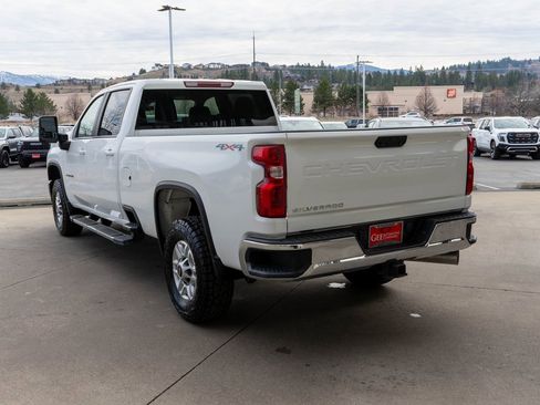 Used 2024 Chevrolet Silverado 2500 LT image 5