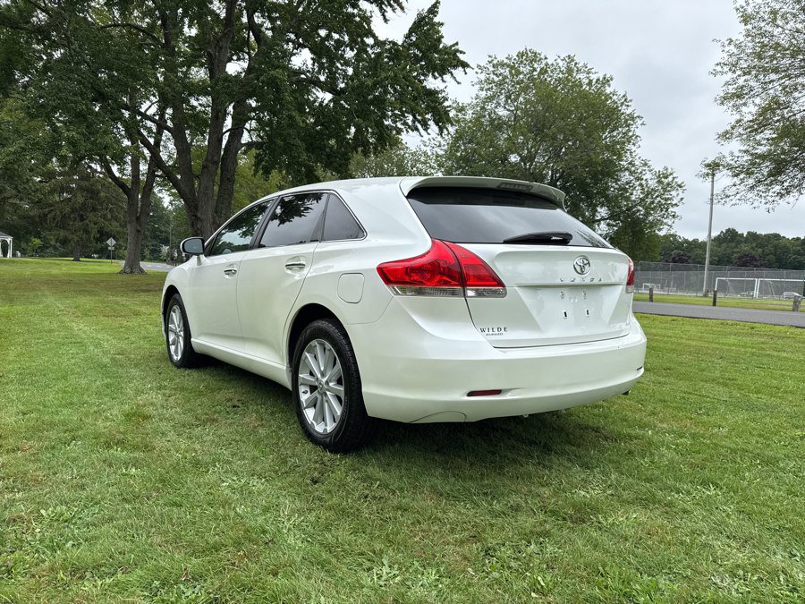 Used 2010 Toyota Venza AWD image 12
