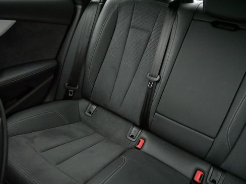 Used 2022 Audi A5 2.0T Premium Plus image 12