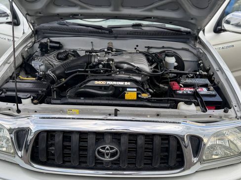 Used 2003 Toyota Tacoma PreRunner RWD image 3