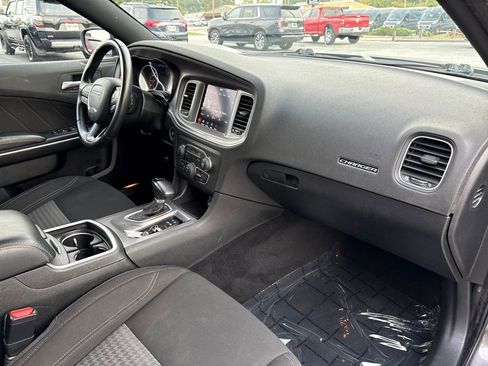 Used 2023 Dodge Charger SXT image 15