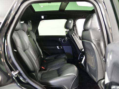 Used 2016 Land Rover Range Rover Sport HSE image 20