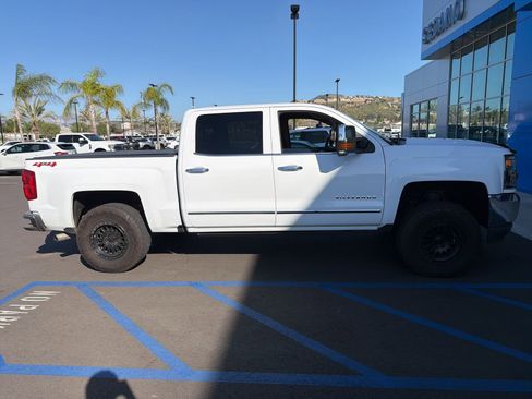 Used 2018 Chevrolet Silverado 1500 LTZ w/ LTZ Plus Package image 6