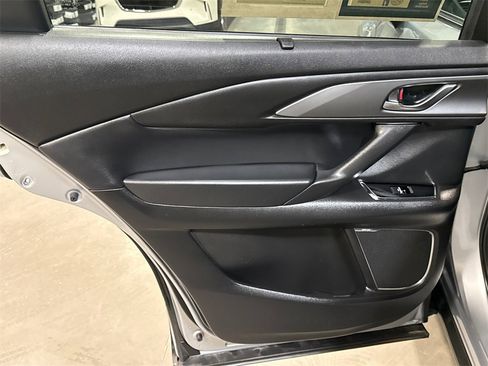 Certified 2021 MAZDA CX-9 Touring w/ Touring Premium Package image 11
