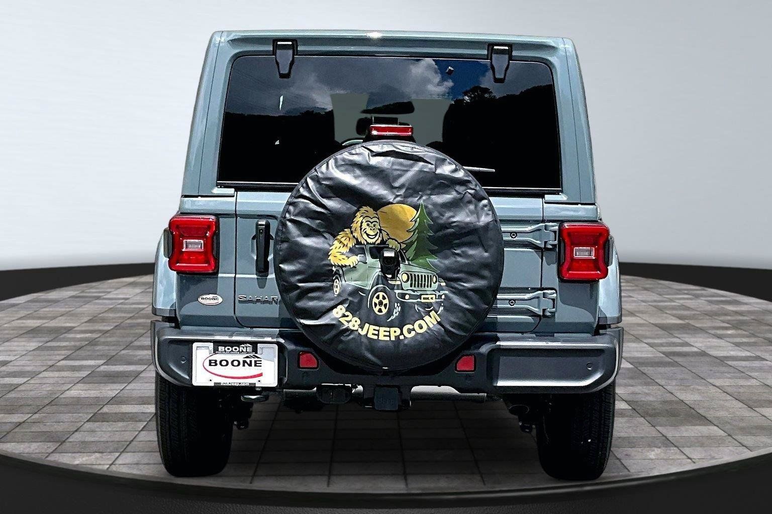 New 2026 Jeep Wrangler Unlimited Sahara AWD/4WD image 5