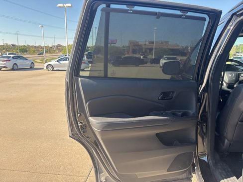 Used 2023 Honda Passport Elite image 40